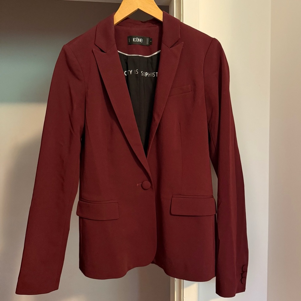 Simons Icone Burgundy Women's Blazer